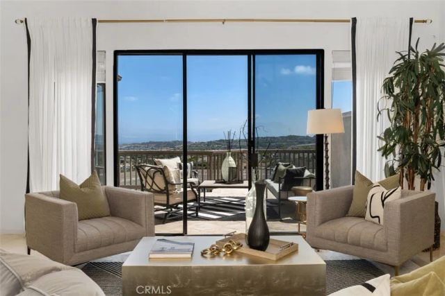 26 Coventry, Newport Beach, CA 92660