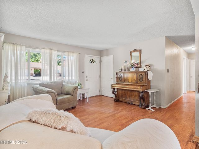1332 Topaz Lane, Gardnerville, NV 89460