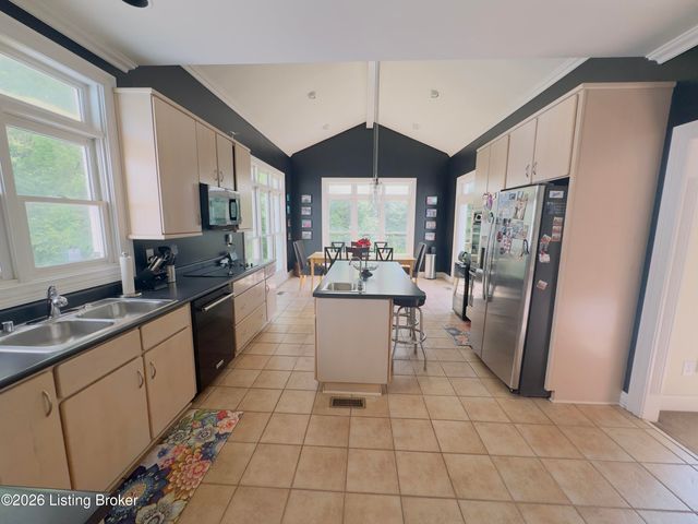 1730 Cherokee Terrace, Louisville, KY 40205