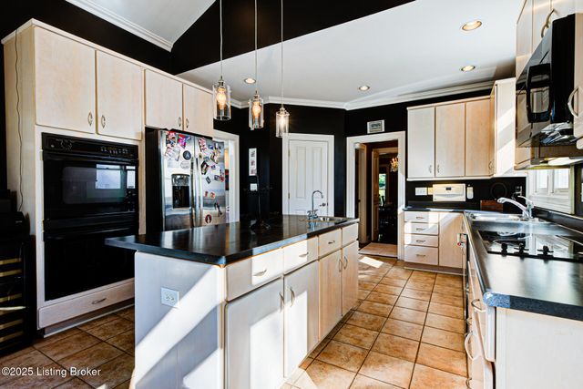 1730 Cherokee Terrace, Louisville, KY 40205