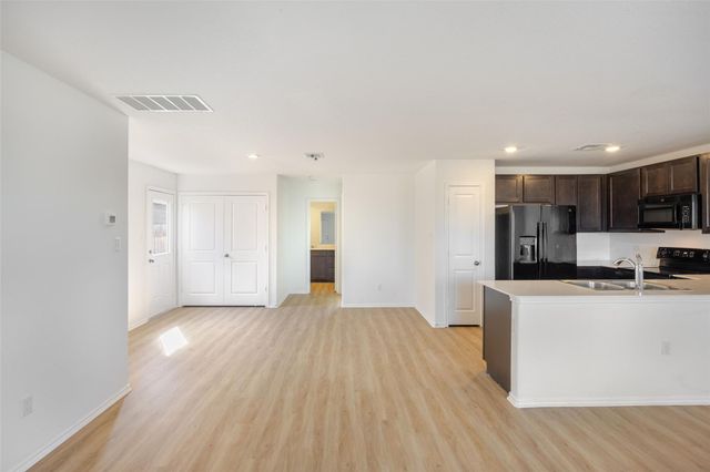 1125 Largemouth LN, Bastrop, TX 78602