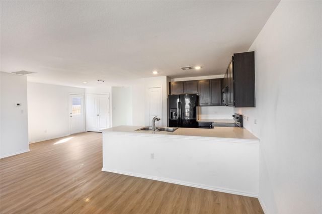 1125 Largemouth LN, Bastrop, TX 78602