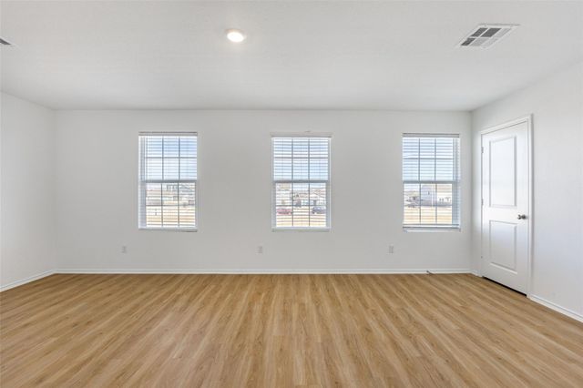 1125 Largemouth LN, Bastrop, TX 78602