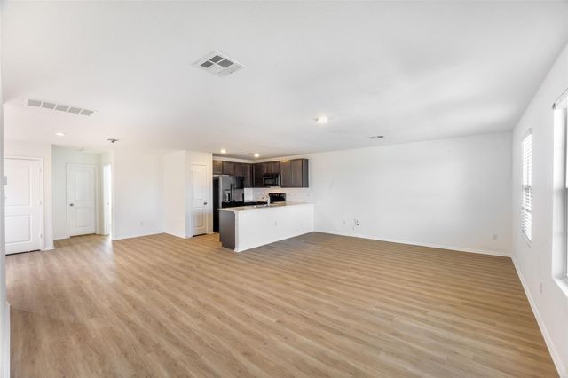 1125 Largemouth LN, Bastrop, TX 78602