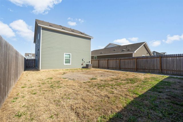 1125 Largemouth LN, Bastrop, TX 78602