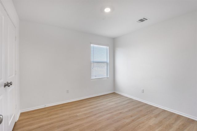 1125 Largemouth LN, Bastrop, TX 78602