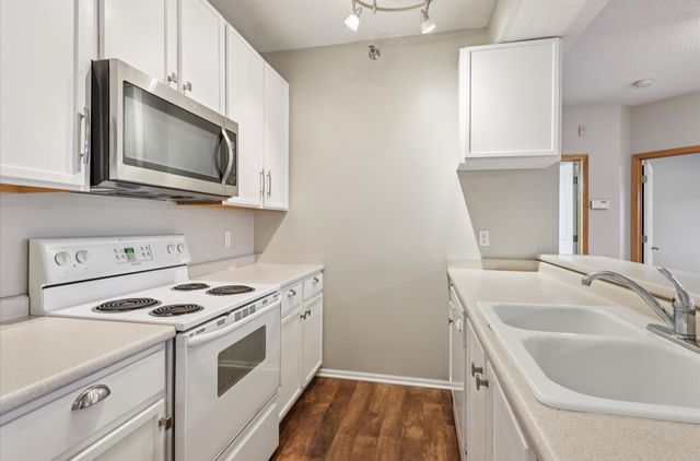 1320 SE Florence Drive 3U, Waukee, IA 50263