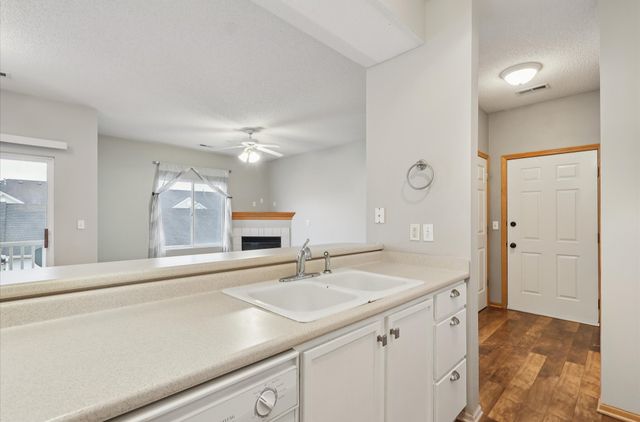 1320 SE Florence Drive 3U, Waukee, IA 50263