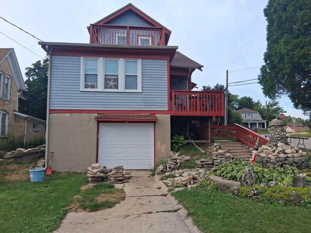 177 E Washington STREET, West Bend, WI 53095