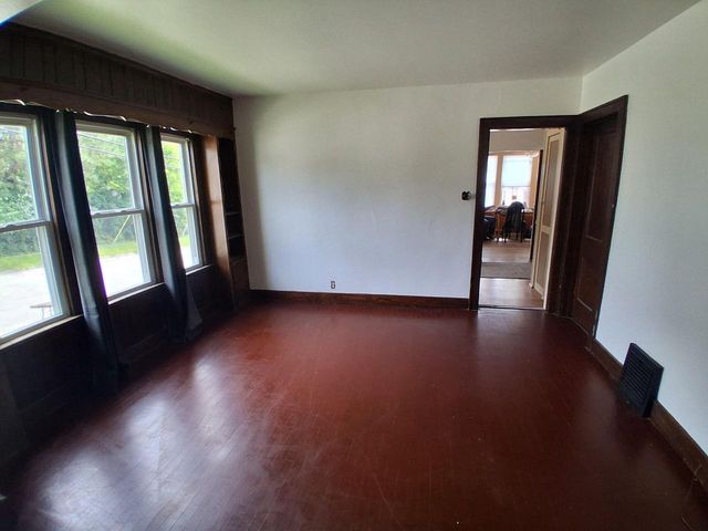 177 E Washington STREET, West Bend, WI 53095