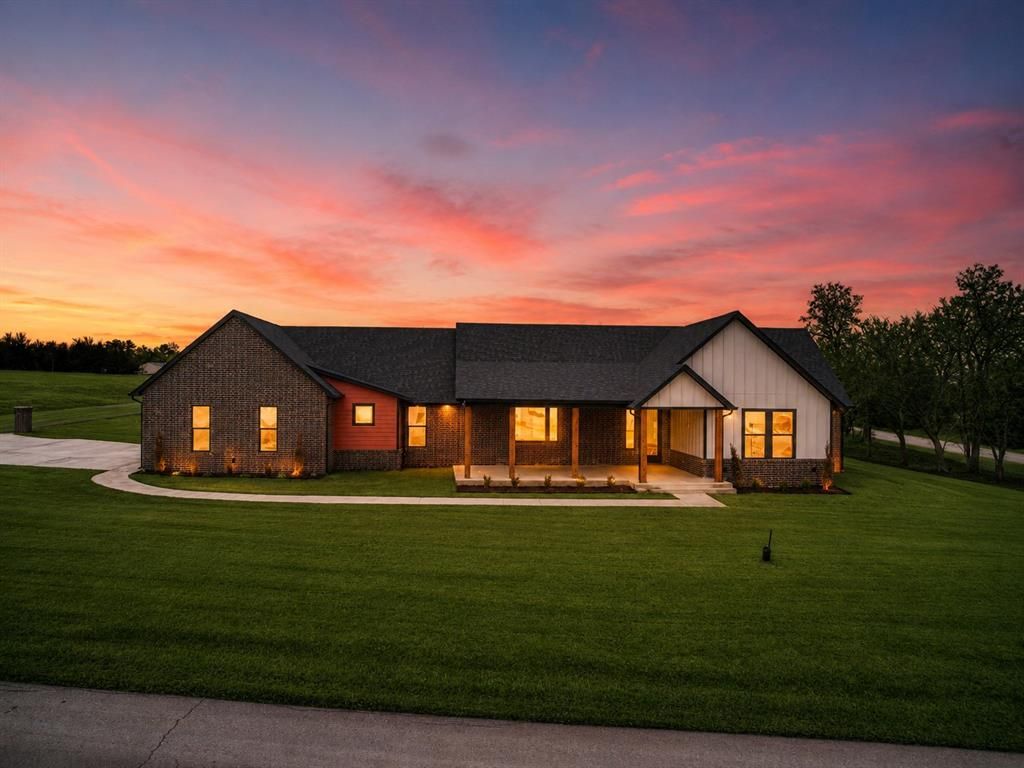 14734 Rose Tree Court, Piedmont, OK 73078