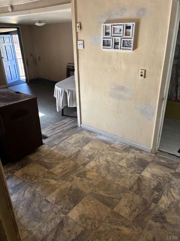 126 Napier Drive, Concord, VA 24538