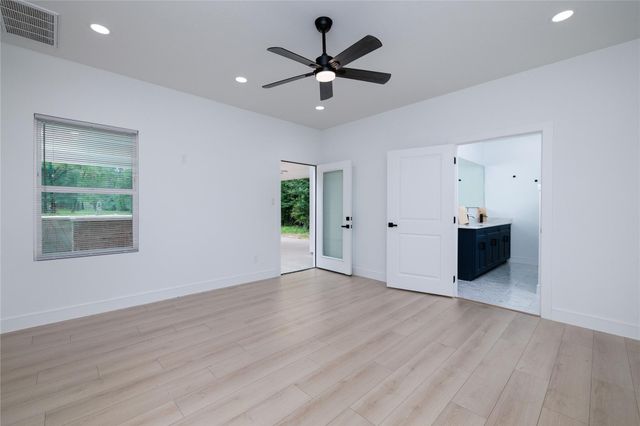 414 Peach Point Lane, Trinity, TX 75862