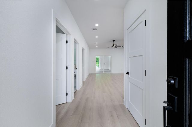 414 Peach Point Lane, Trinity, TX 75862