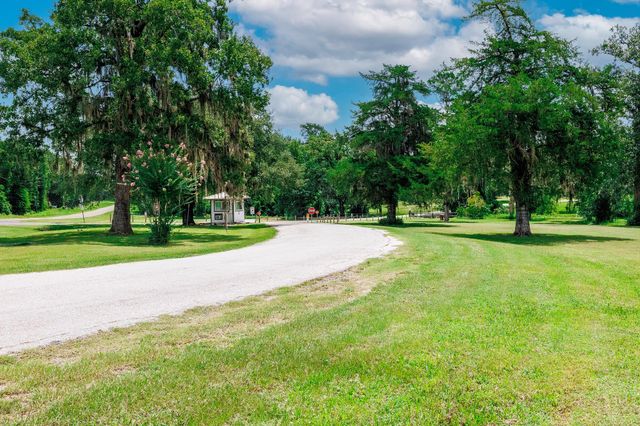 414 Peach Point Lane, Trinity, TX 75862