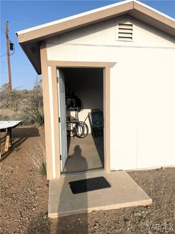 18500 N Pueblo Road, Dolan Springs, AZ 86441