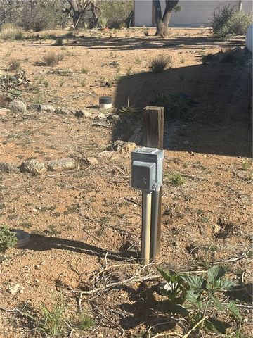 18500 N Pueblo Road, Dolan Springs, AZ 86441