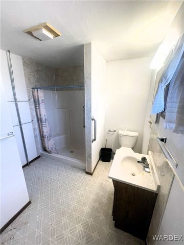 18500 N Pueblo Road, Dolan Springs, AZ 86441