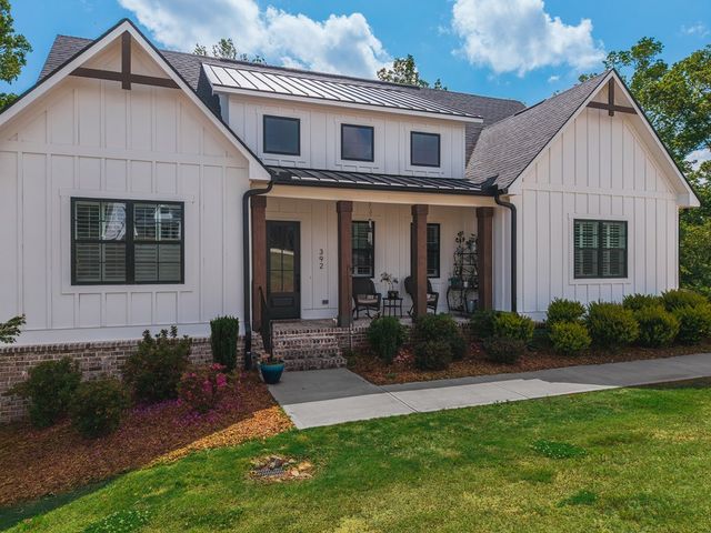 392 London Road, Ball Ground, GA 30107