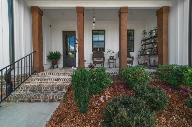 392 London Road, Ball Ground, GA 30107