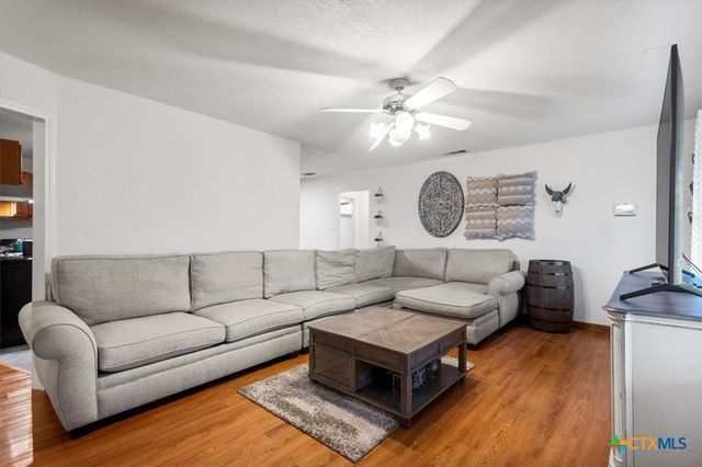 1102 S 5th Street, Copperas Cove, TX 76522