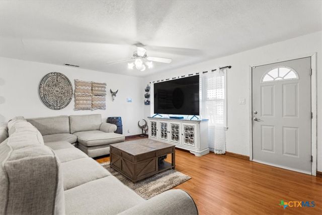1102 S 5th Street, Copperas Cove, TX 76522