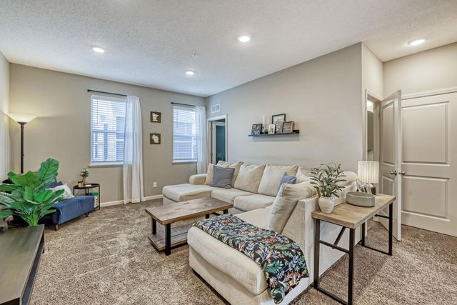 1668 Windigo Lane, Shakopee, MN 55379