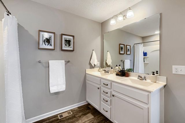 1668 Windigo Lane, Shakopee, MN 55379