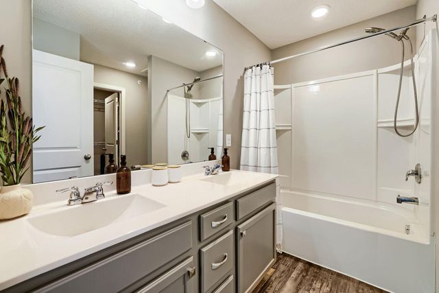 1668 Windigo Lane, Shakopee, MN 55379