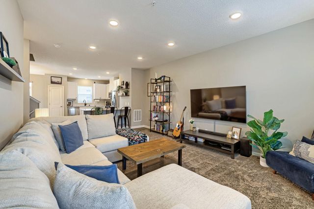 1668 Windigo Lane, Shakopee, MN 55379