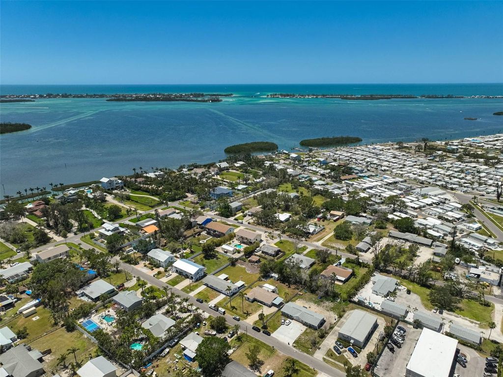 4420 101ST STREET W, Bradenton, FL 34210