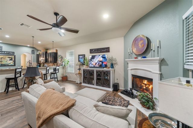 1940 Honey Laurel Drive, Conroe, TX 77304