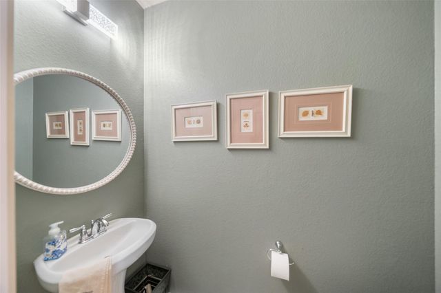 1940 Honey Laurel Drive, Conroe, TX 77304