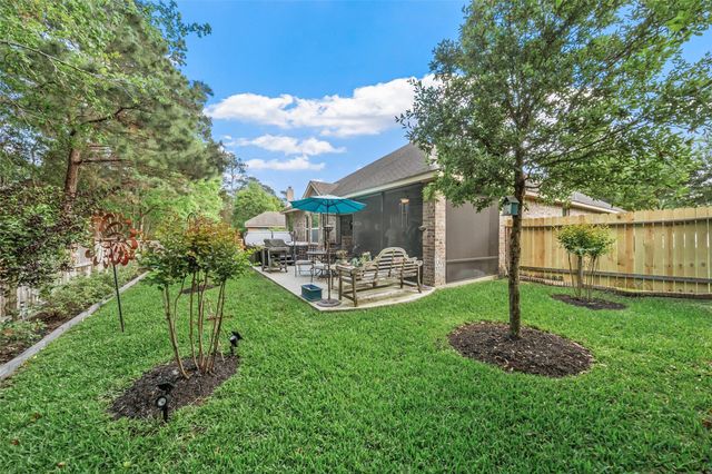 1940 Honey Laurel Drive, Conroe, TX 77304