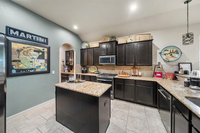 1940 Honey Laurel Drive, Conroe, TX 77304