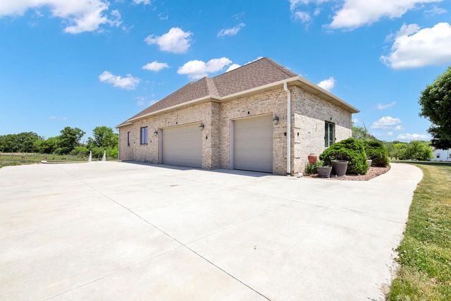 12084 W 7 Mile ROAD, Franksville, WI 53126