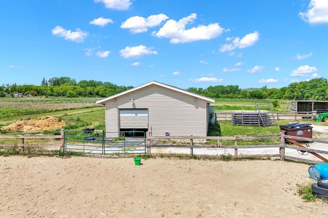 12084 W 7 Mile ROAD, Franksville, WI 53126