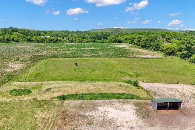 12084 W 7 Mile ROAD, Franksville, WI 53126