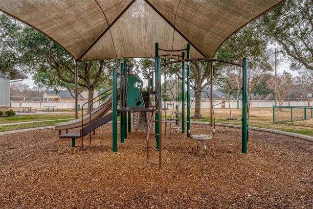 44 Fountain Bend Lane, Richmond, TX 77406