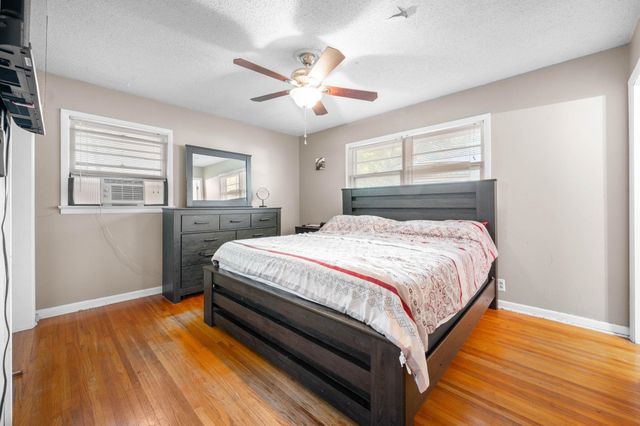 8319 E Indianapolis St, Wichita, KS 67207