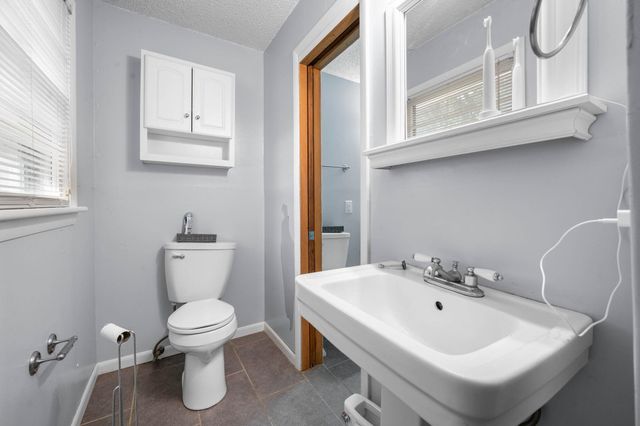 8319 E Indianapolis St, Wichita, KS 67207