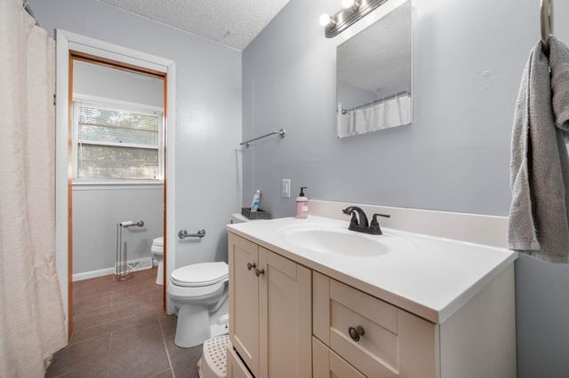 8319 E Indianapolis St, Wichita, KS 67207