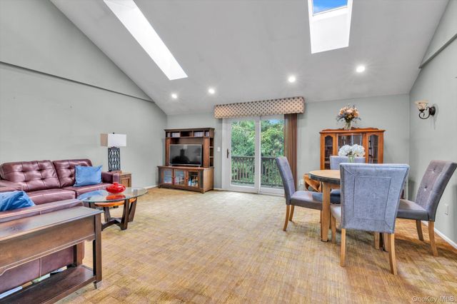 100 Daly Boulevard 1802, Oceanside, NY 11572