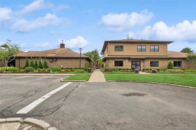 100 Daly Boulevard 1802, Oceanside, NY 11572