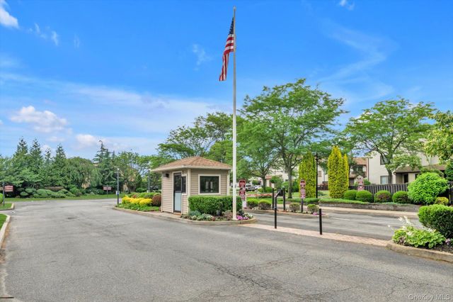 100 Daly Boulevard 1802, Oceanside, NY 11572