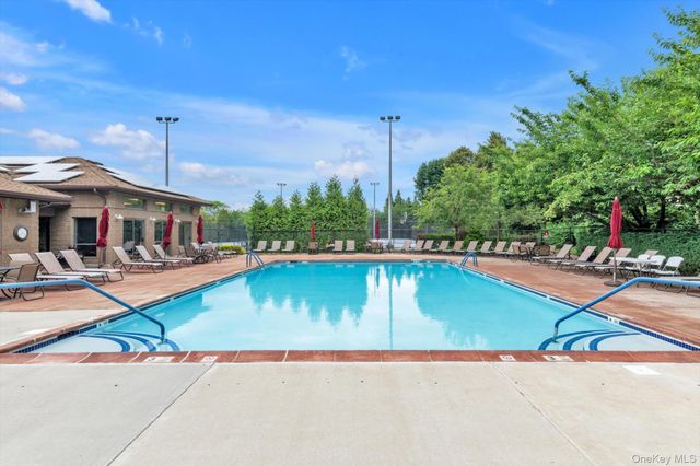 100 Daly Boulevard 1802, Oceanside, NY 11572