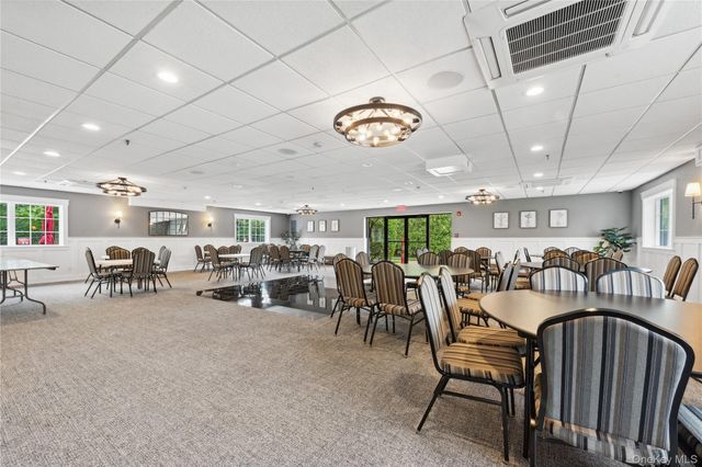 100 Daly Boulevard 1802, Oceanside, NY 11572