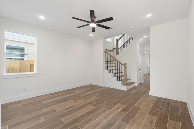 135 S Virginia Avenue, La Porte, TX 77571