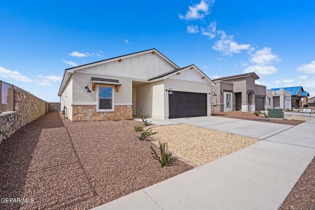 609 Paseo De La Reina Street, Horizon City, TX 79928