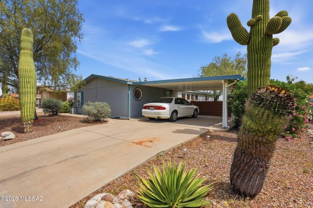8974 N Valhalla Drive, Tucson, AZ 85743
